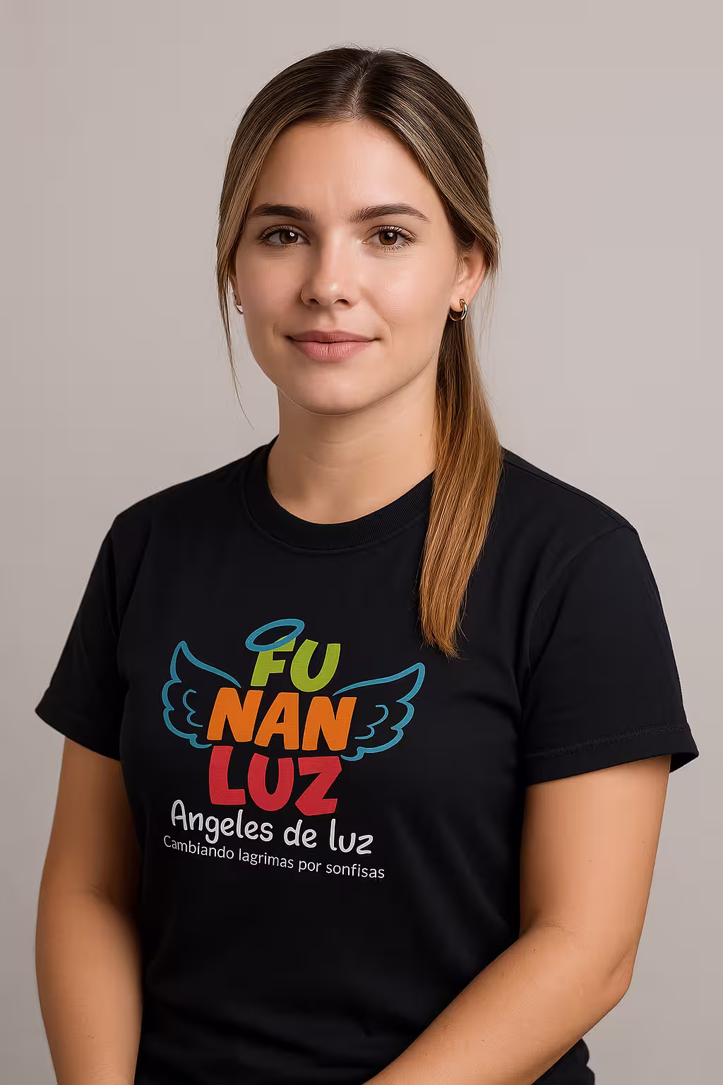 Voluntarios de FUNANLUZ trabajando con niños